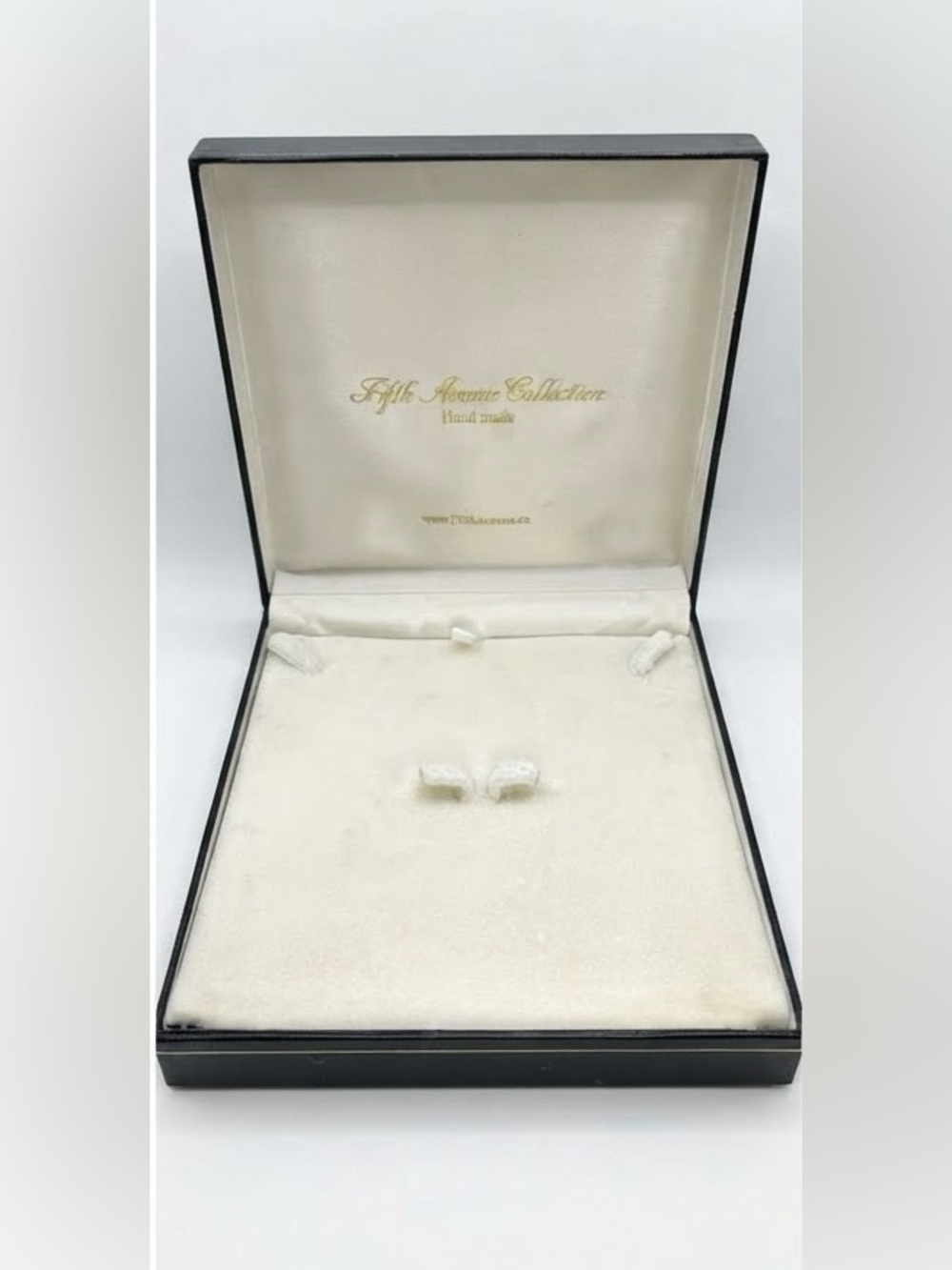Vintage Fifth Avenue Collection Black & Gold Jewelry Presentation Display Box